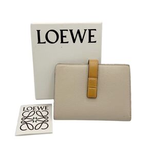 【美品】ロエベ LOEWE バーティカル ウォレット ミディアム 二つ折り財布 レザー アナグラム ベージュ ソフトグレインカーフ