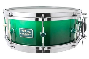 The Maple 5.5x14 Snare Drum Emerald Fade LQ