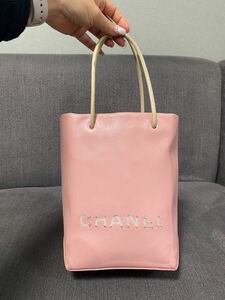 CHANEL シャネル トートバッグ エッセンシャルトート PM ピンク系 レザー 中古 レディース カバン 1円〜 カーフ ミニ ハンドバッグ