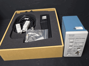 [NBC] Tektronix TCPA400 電流プローブ増幅器 AC/DC Current Probe Amplifier (TCP404XL、012-1605-01付き) 中古#5230