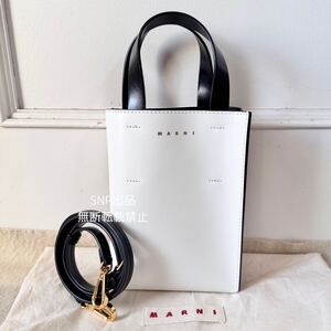 マルニ MARNI 美品 MUSEO Nano ミュゼオ ナノ トートバッグ ショルダーバッグ 2way レザー バイカラー ホワイト ピンク 