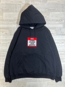 BLACK EYE PATCH/ブラックアイパッチ/LABEL HOODIE/ラベルフーディ/ボックスロゴ刺繍プルオーバーパーカー/ブラック/XLサイズ