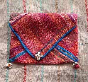インド 刺し子 クラッチバッグ バッグ ラバリ族 カッチ族 ポーチ 刺繍 手縫い ヴィンテージ 民族 民族衣装 古布