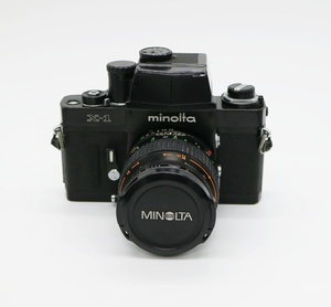 ミノルタ X-1 minolta プロ用 最上位機種 MINOLTA フィルムカメラ 名機種 MACRO ROKKOR 1:3.5 50mm AEファインダー付き 一眼レフカメラ