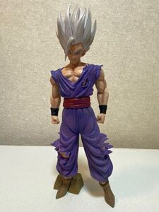 【ドラゴンボールフィギュア　孫悟飯ビースト】　新品　箱無し　ビッグサイズ　全長約34cm