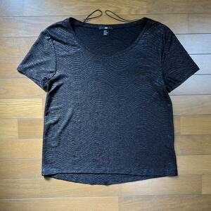 H&M エイチアンドエム Tシャツ 半袖 美品 黒 オシャレ XS
