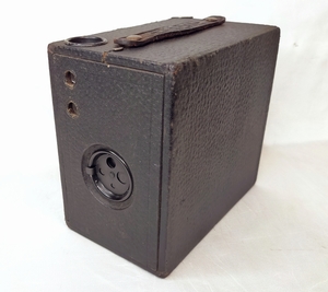 カメラ　Conley製　No.2A KEWPIE BOX CAMERA