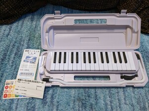 0606u2135　鍵盤ハーモニカ 32鍵 小学校 幼稚園 こども用 軽量 メロディ ふき口 ホース 卓奏 立奏 ケース pianc001