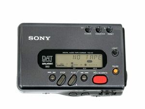 A850◇ SONY DATウォークマン　TCD-D7 中古　動作確認済【ジャンク】