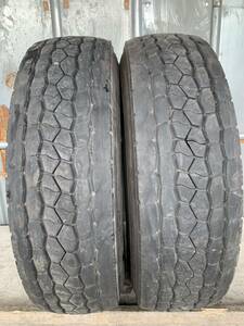 引取り可能！295/80R22.5 153/150J BRIDGESTONE M800 18年 11mm 中古トラックタイヤ２本