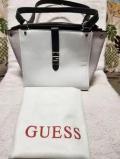 GUESS⭐ホワイト×ピンク⭐新品・未使用