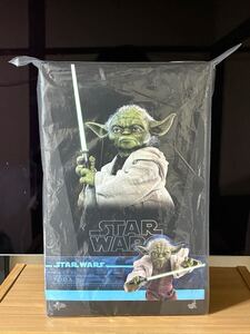 ホットトイズ スター・ウォーズ EP2 ヨーダ　ムービー・マスターピース 1/6 フィギュア　新品　HOTTOYS