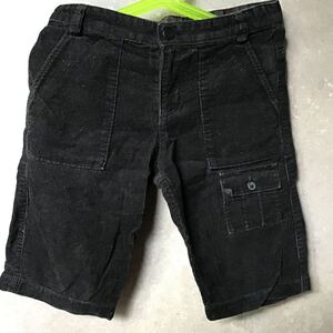 used 子供服 「 コムサイズム COMME CA ISM 130cm 黒色 ベロア 半ズボン 」綿35% / フォーマル　/ 替えボタンあり / タグ切り取りあり