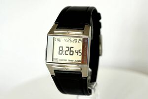 極美品 JUNGHANS MEGA1000 DIGITAL ユンハンス 多機能デジタル　日米欧電波時計　W604.62 欧米出張に如何でしょうか