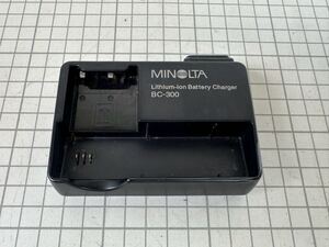 ミノルタ MINOLTA 充電器 動作未確認 BC-300 I-699