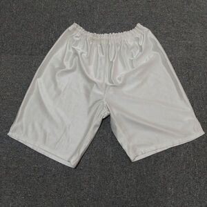 〇 TEAMSPORTS 白色サッカーパンツ Mサイズ 〇