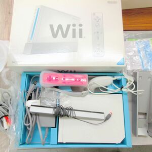 動作品 純正 wii RVL-001 シロ 任天堂 ニンテンドー 本体 コントローラー ヌンチャク 外箱 アダプター など すぐ遊べるセット/ガ 611-3