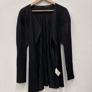 (21)ISSEY MIYAKE カーディガン PP63-J0807薄手 黒 ブラック black 無地 ポリエステル 4 長袖 トップス 