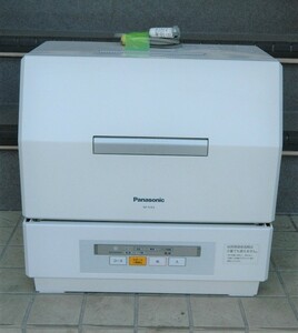 大幅値下げ！！中古　＊ 　Panasonic　　電気食器洗い乾燥機　：　NP-TCR3-W　　（2016年製）