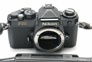 Nikon ニコン 人気の高級一眼レフカメラ FE2（黒）ボディ 希少な作動品 （腐食無し）