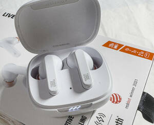 JBL PRO＋TWS 　Bluetooth Type-C 小型軽量イヤホン