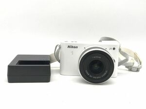 1102-112TYH1102 コンパクトデジタルカメラ 通電〇 Nikon ニコン J1 ,1 NIKKOR 10-30mm 1:3.5-5.6 VR φ40.5 レンズ美品 充電器有り