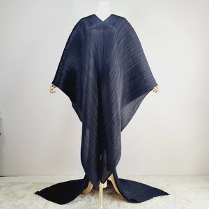 プリーツプリーズ　イッセイミヤケ　マダム　T　ロングワンピース　ストール　変形　PLEATS PLEASE ISSEY MIYAKE カットソートップス　黒