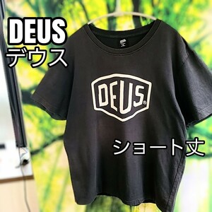 デウス DEUS 色あせ使用感 ショート丈 カスタム 綿100％ ロゴプリント プリントTシャツ 黒 半袖Tシャツ Tシャツ 古着 黒Tシャツ