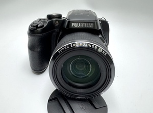 FUJIFILM FINEPIX S 8200 コンパクト デジタルカメラ コンデジ ファインピックス フジフィルム 1620万画素