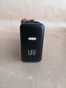 【未使用】トヨタ ダイハツ LEDスイッチ 赤 レッド Bタイプ 