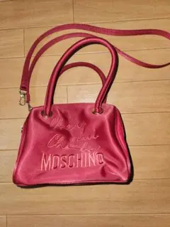 MOSCHINO 赤 サテン ハンドバッグ