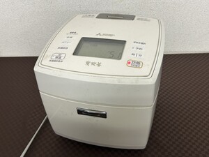 A3　MITSUBISHI　三菱　NJ-XV10E6-W　IHジャー炊飯器　2018年製　通電確認済み　炊飯器　ホワイト　現状品