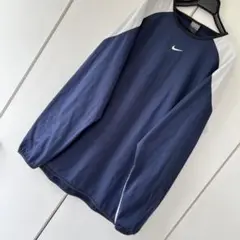 NIKE ネイビー  ロンT センター刺繍　ピステ オーバーサイズ