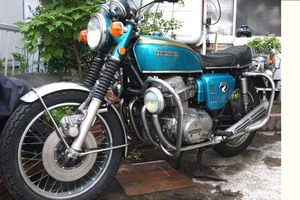 ホンダCB750FourK0装着されていた破れ裂け無Wシート 検CB750FourCB400FCB500CB550CB250CB350CL350CB450ヤマハXS1XS650スズキGT750カワサキ