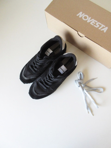 美品 NOVESTA / ノヴェスタ MARATHON BLACK EUR38(23.5-24.5) / マラソンシューズ スニーカー レディース