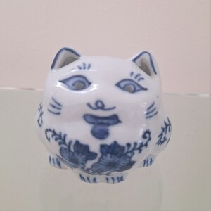 ◆美品◆ねこ◆猫◆藍色×白◆陶器◆置物◆