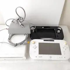 Nintendo　wii u  32GB 本体　パッド　セット　任天堂　ゲーム機