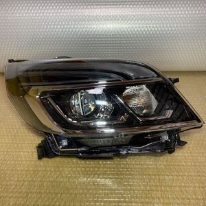 ★新車外し　日産　純正　デイズルークス BA21A 後期　右　LED ヘッドライト　100-6712J★