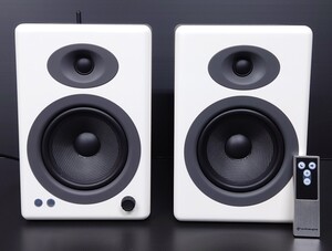 【M101】美品 Audioengine A5+ BT オーディオエンジン パワード スピーカー ペア 音響機器 ホワイト 音出しOK