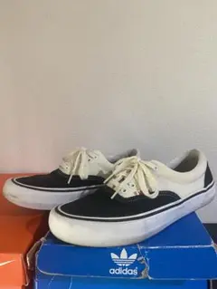 VANS Era