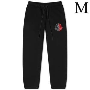 M　MONCLER 1952　スウェットパンツ　モンクレール ジョガーパンツ　黒　ロゴパッチ　ワッペン