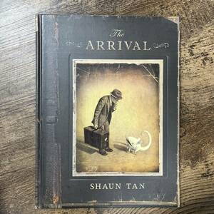 J-2433■THE ARRIVAL/SHAUN TAN(ショーン・タン アライバル)■洋書 大人向け絵本■