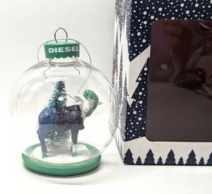 DIESEL ディーゼル 　クリスマスオーナメント　ノベルティ 自宅保管品 本体は比較的綺麗 箱、パッケージに汚れ、破れテーブが貼りあり