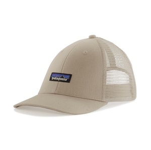 Patagonia P-6 Label LoPro UnTrucker Hat Pumice　OS　ロープロ トラッカー ハット パタゴニア