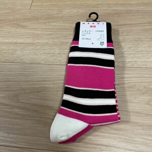 送料込★ 新品未使用タグ付き UNIQLO × MARNI マルチボーダーソックス2足 ピンク 黒　23-25cm ブルー　ボーダー MARNI 24cm 女性 PINK