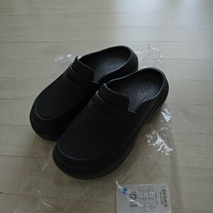 人気希少レア　ABCマート購入　クロックス　crocs ストンプ　ローファー　プラットフォーム　厚底サンダル　スリッポン　黒 24