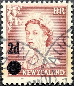 【外国切手】 ニュージーランド 1958年01月15日 発行 1955 年のエリザベス女王2世追加料金 消印付き