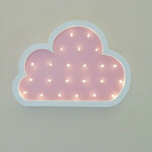 壁掛けオブジェ 雲モチーフ パステルカラー LEDライト 電池式 (ピンク)