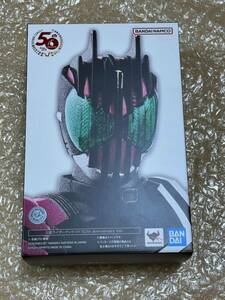 S.H.Figuarts（真骨彫製法） 仮面ライダーディケイド 50th Anniversary Ver. 再販版 / ベルト一式、ライドブッカー（ブックモード）等欠品