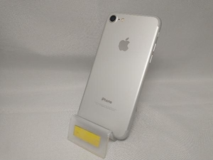 au 【SIMロックなし】MNCF2J/A iPhone 7 32GB シルバー au